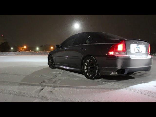 Volvo S60R Launch in the snow