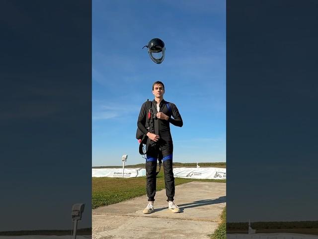 Skydiving in sitting and standing position