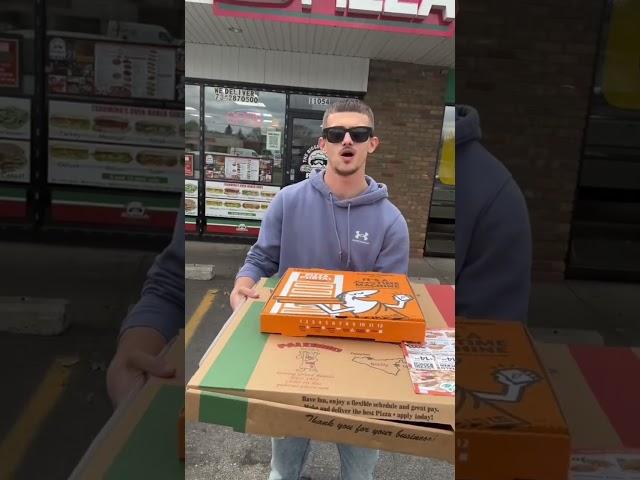 Comparing a $6 pizza to a $40 pizza ️ 