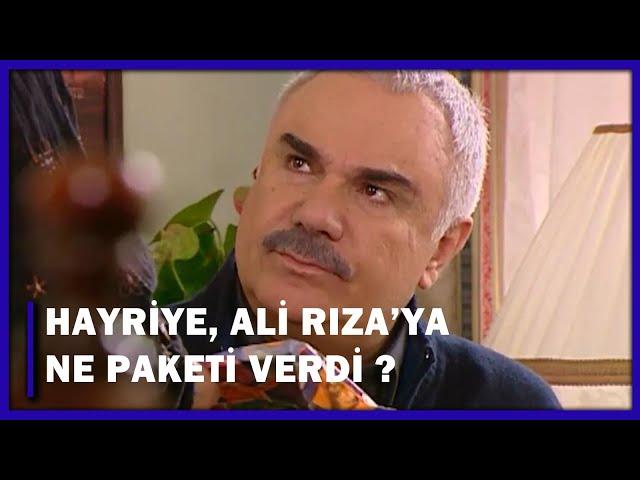 Hayriye Hanım, Ali Rıza Beye Ne Paketi Verdi? - Yaprak Dökümü 69.Bölüm