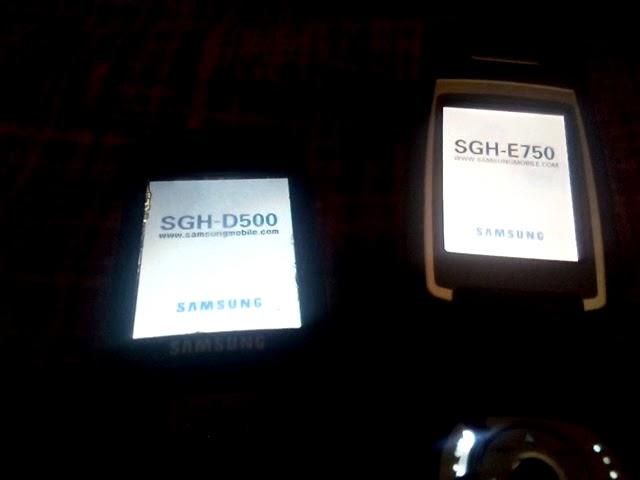 Samsung SGH-E750 vs D500