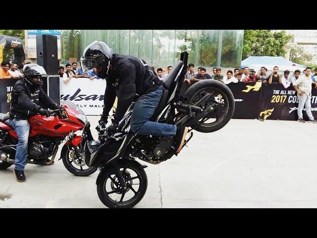 Pulsar Stunts Mania 2017 || Pulsar 220 stunts