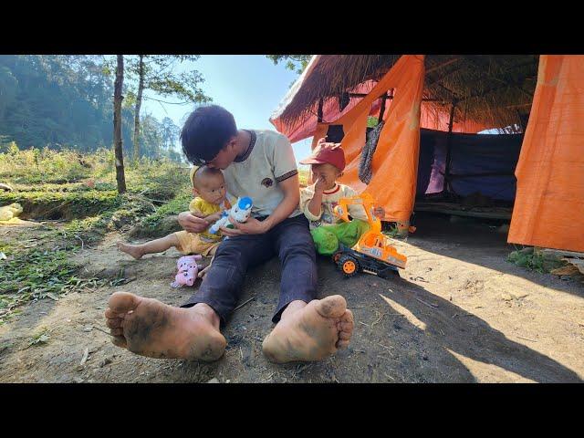 Foster father returns to his two orphaned children. He loves his two children.