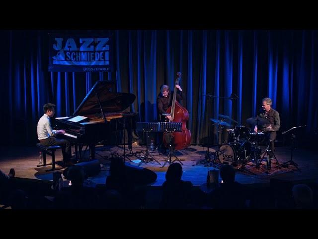 Jerry Lu Trio feat. Stefan Rey & Hans Dekker – I Got Rhythm / Eternal Triangle