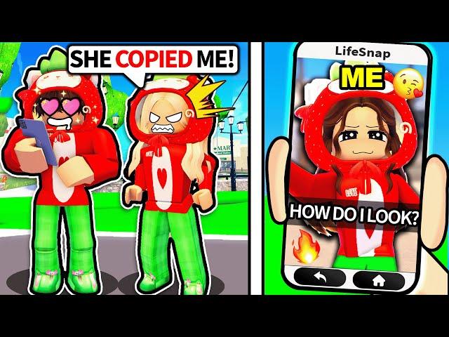 I COPIED TOXIC ODERS to BREAK THEM UP in Roblox Snapchat! (LifeTogether  RP)