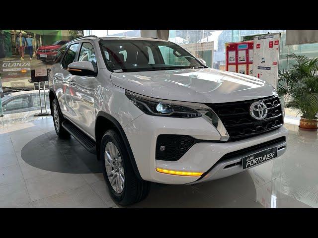 2023 New Toyota Fortuner Interior,Exterior,Price Full Walk-around Review In Hindi | Mayank Deshwal