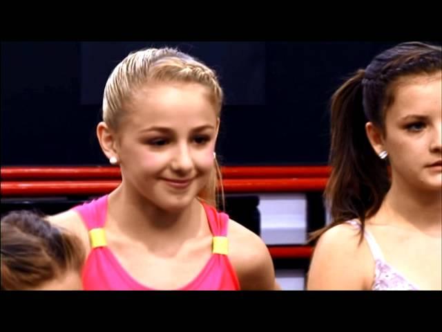 Dance Moms - Pyramid And Assignments (S2 E15)