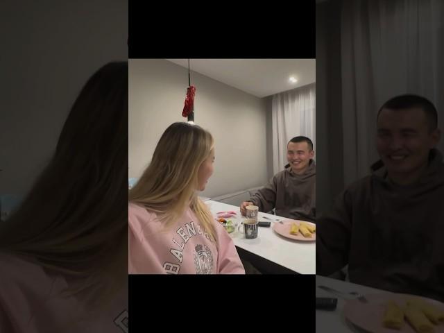 Изучаем Киргизский с курьером Полное видео на канале Маш Милаш #milash #пранк #МашМилаш