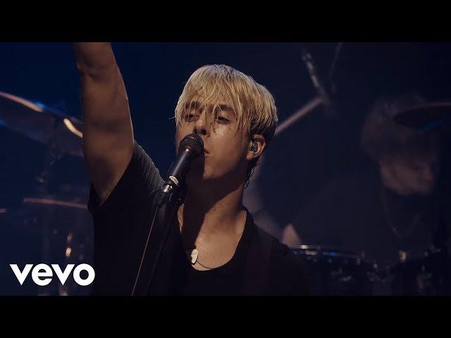 R5 - Ain't No Way We're Goin' Home (Live In London)