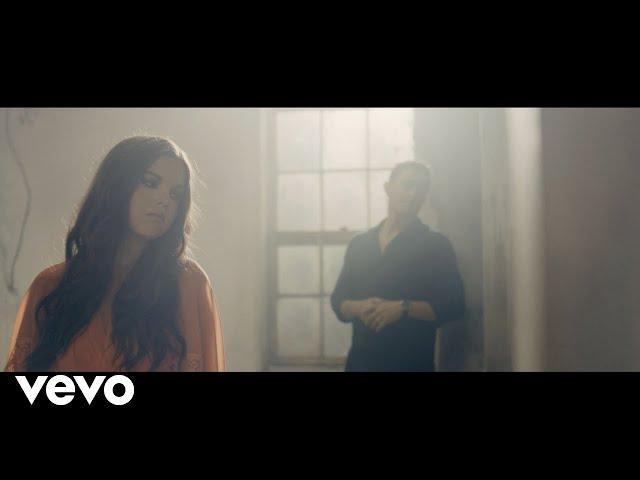 Callista Clark, Scotty McCreery - Gettin' Old (Official Music Video)