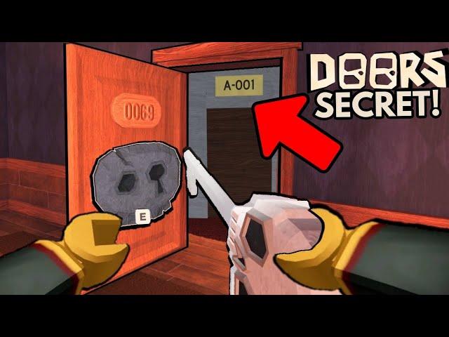 i opened SECRET DOOR to A-001 in ROBLOX DOORS