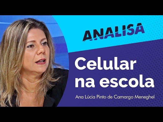 Celulares devem ser banidos das salas de aula?