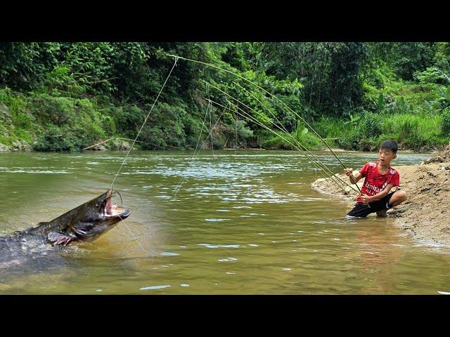 FULL VIDEO 10 days: the story of a wandering boy named Bac and the skill of catching giant fish.