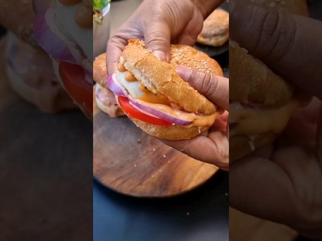 Chicken burgers recipe #burger #chicken #ytshorts #short #viral #trending #burgerking #shorts