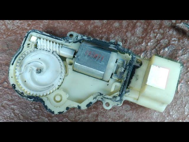 Repair of the electronic door lock SCP10