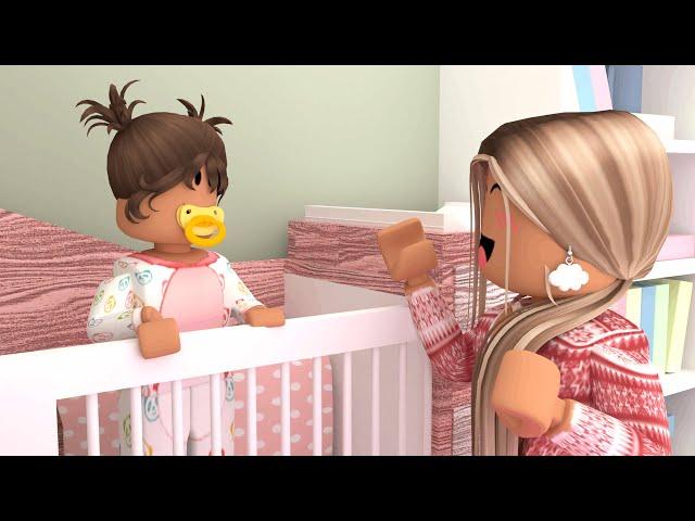 TODDLERS WINTER MORNING ROUTINE! | ROBLOX BLOXURG FAMILY ROLEPLAY | *WITH VOICE*