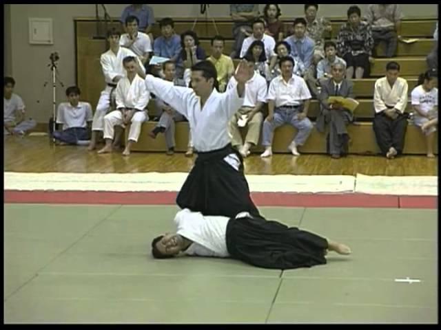 Spectacular Daito-ryu Aiki Budo Demonstration with Katsuyuki Kondo (1995)