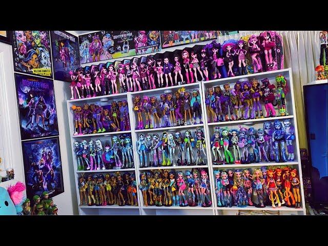 (Adult Collector) Organizing My G3 Monster High Dolls in Character Order!?