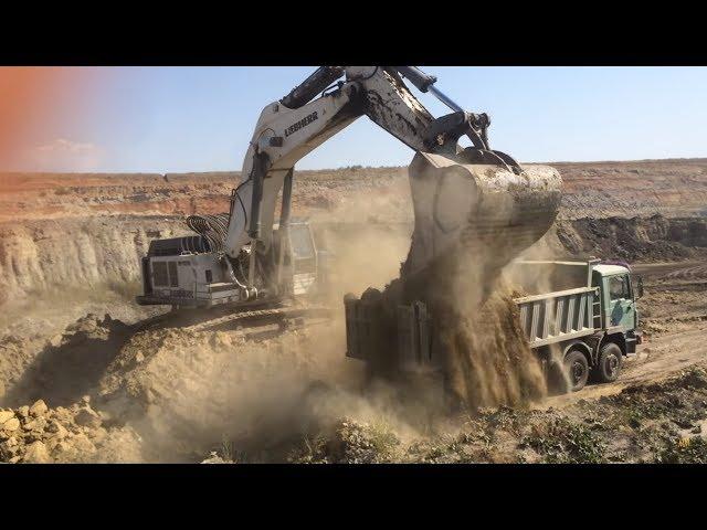 Liebherr 984C Excavator Loading Trucks With Two Passes