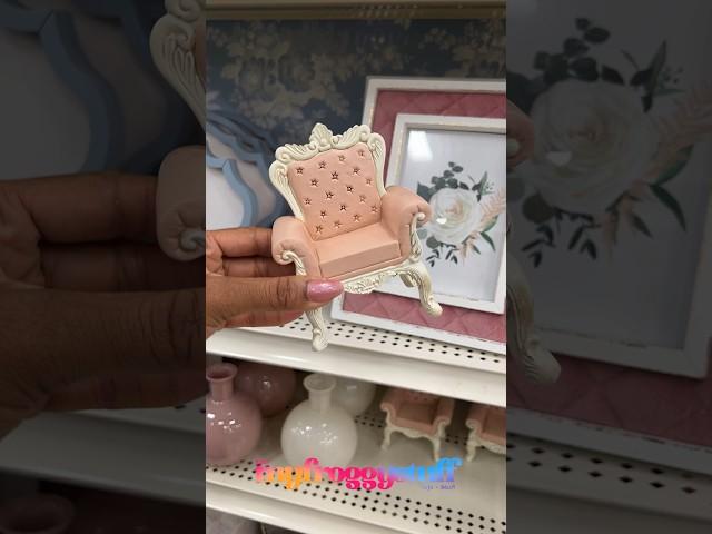 Shop With Me | Walking around Michaels looking for minis