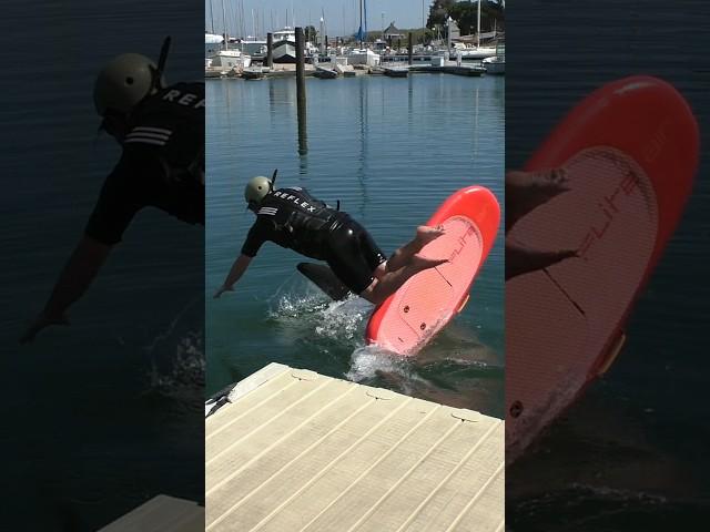 Don't try this at home.  #closecall #wipeout #dockstart #foiling #watersport #efoiling #faceplant