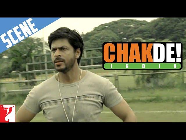 Iss Team Ka Gunda Main Hoon | Scene | Chak De India | Shah Rukh Khan | Sagarika, Shilpa, Tanya Abrol