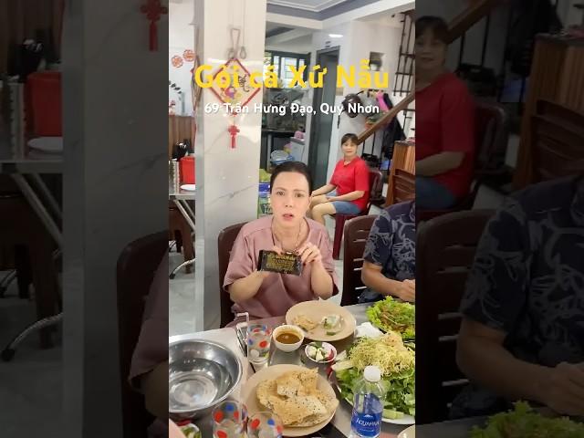Việt Hương - Ăn món gỏi cá mai tại quán Gỏi cá Xứ Nẫu - Quy Nhơn #VietHuong #goicamai #goicaxunau