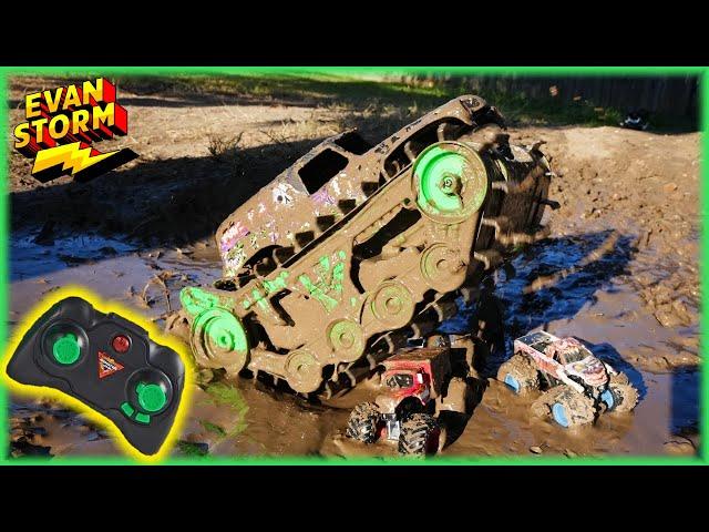 Exploring The Brand New Grave Digger Trax Monster RC Truck