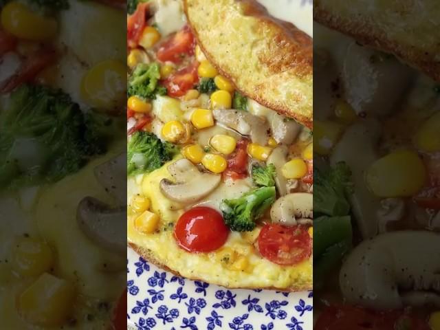 Easy & Simple Vegetable & Cheese Omelette #easyrecipe  #mamagician #shorts #short #breakfastrecipe