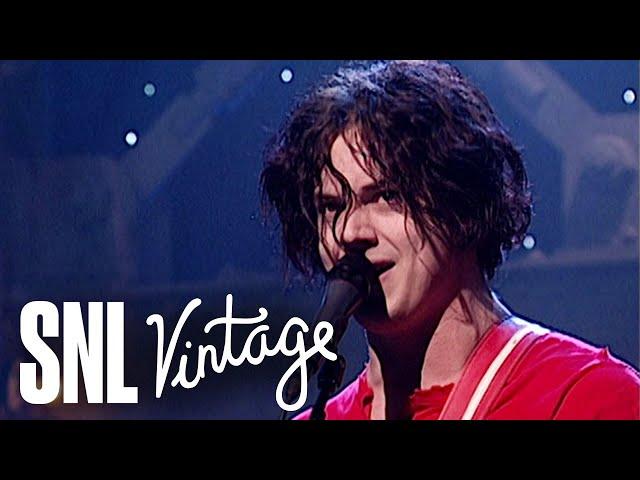 The White Stripes: Dead Leaves and the Dirty Ground (Live) - SNL