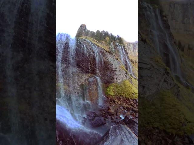 La Nature sauvage dans toutes ca splendeur : Cascade de la Pleureuse