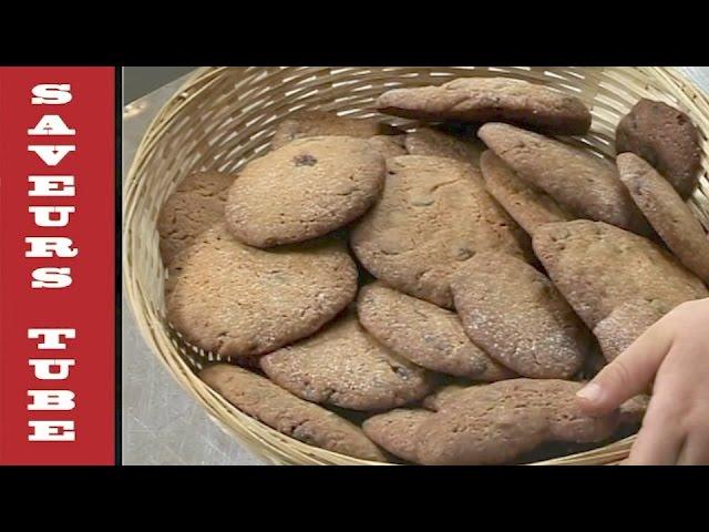 How to make Chocolate chip cookies with The French Baker TV Chef Julein and his son Tike from "