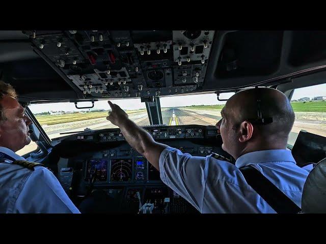 Pilot Cockpit View during Take Off and landing at Paris airport - turbulence - Boeing 737