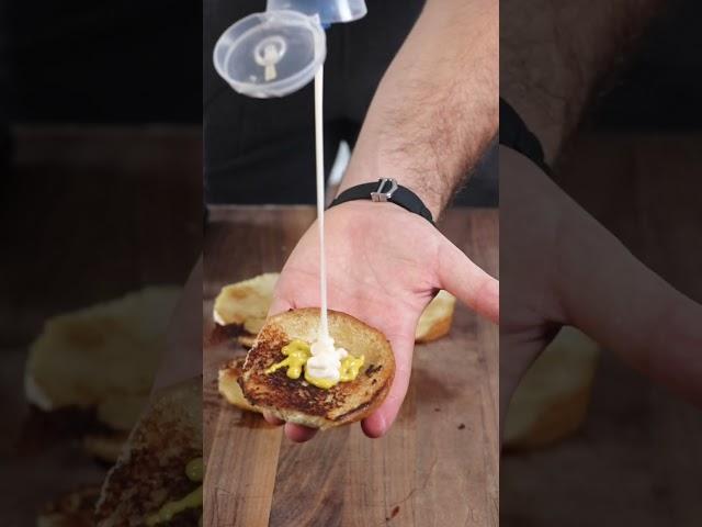 How To Make the BEST Smash Burgers in 32 Seconds