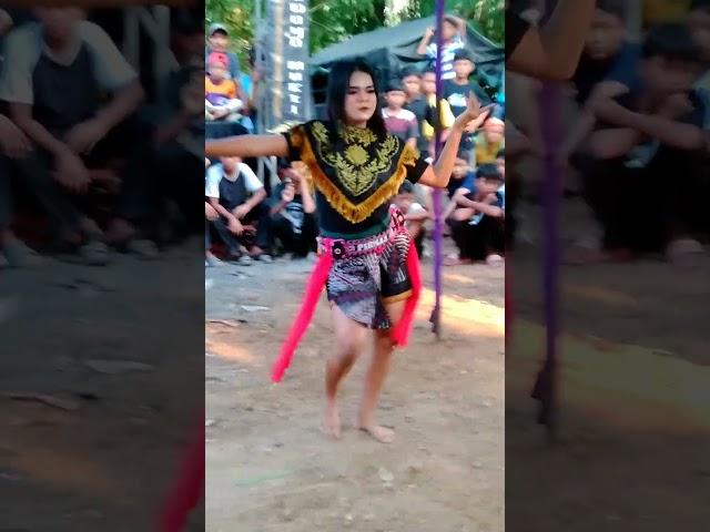 Pikir Keri ~ Jaran Kepang Kesurupan