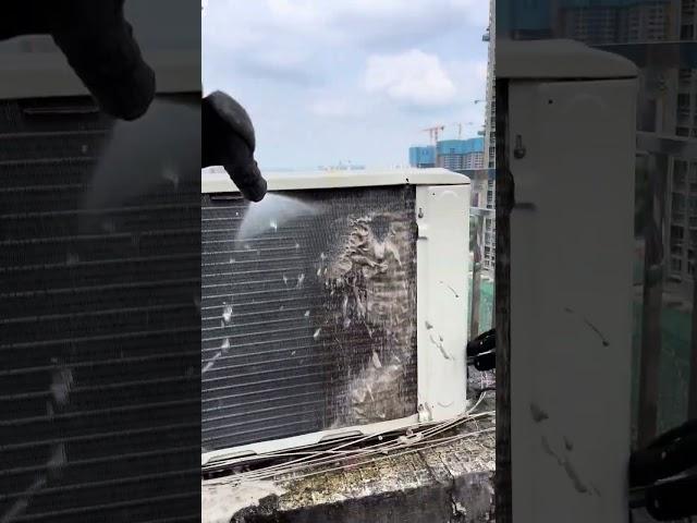 Air conditioner outdoor unit cleaning process- Good tools and machinery can increase work efficiency