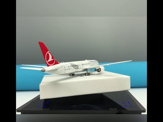 Metal Aircraft Model Boeing 787-9 Turkish Airlines 1:400 // Модель самолета Boeing 787-9