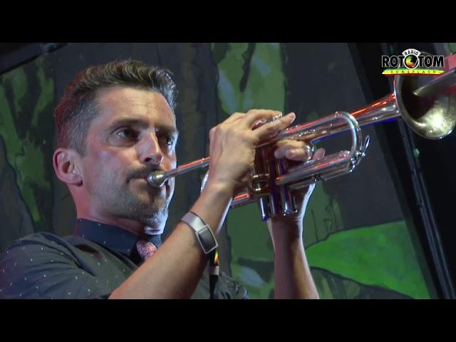 L' Entourloop feat. N'zeng  - Le Savoir Faire (excerpt) - Live @ Rototom (Spain)