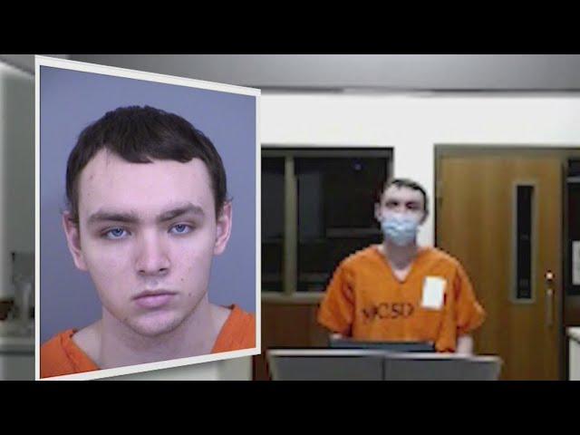 Tempe teen allegedly stabbed dad to rid body of shape-shifting reptile | FOX 10 News