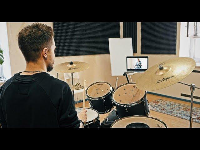 Уроки игры на ударных онлайн в школе JAM | Джем