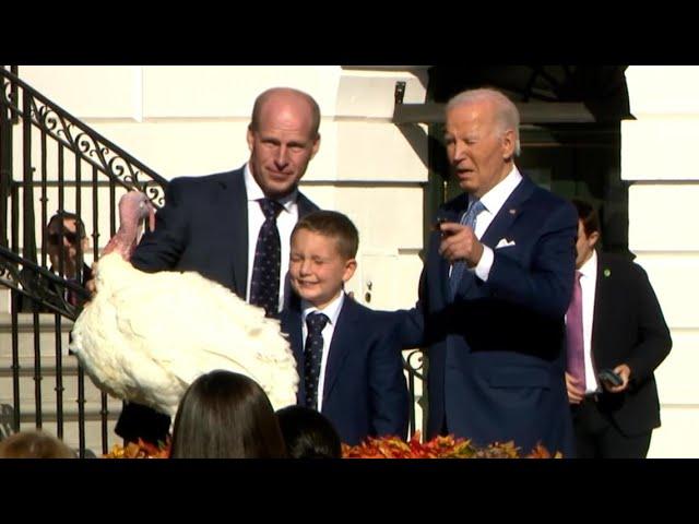 Joe Biden pardons Thanksgiving turkey (Nov. 25, 2025)