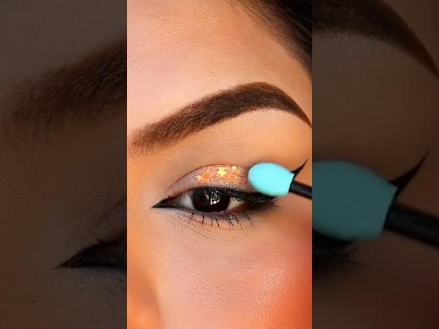 Beutiful Hack eye makeup#trendingshorts#youtubeshorts#eyemakeup##viralvideo#bollywood#fyp #shorts