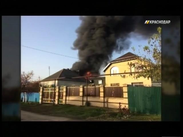 В станице Старокорсунской выясняют причины крупного пожара