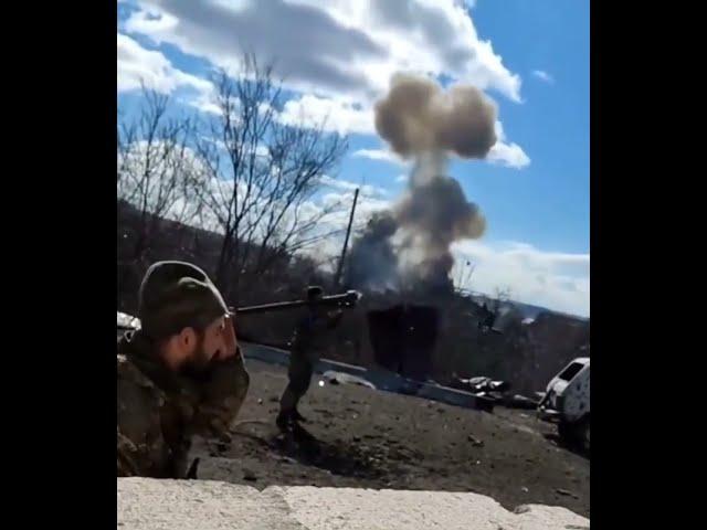 UA troops fire SA-16 Igla-1 MANPADS as an airstrike hits in the background (Ukraine footage war)