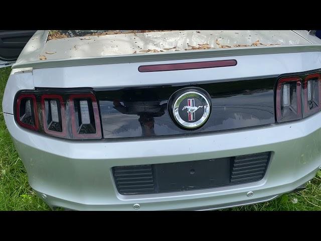 Ford Mustang airbag module location, removal and installation