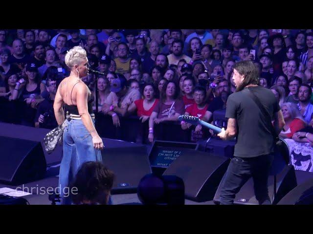 4K - Taylor Hawkins Tribute - P!nk & Foo Fighters w/HQ Audio - The Pretender - 2022-09-27  The Forum