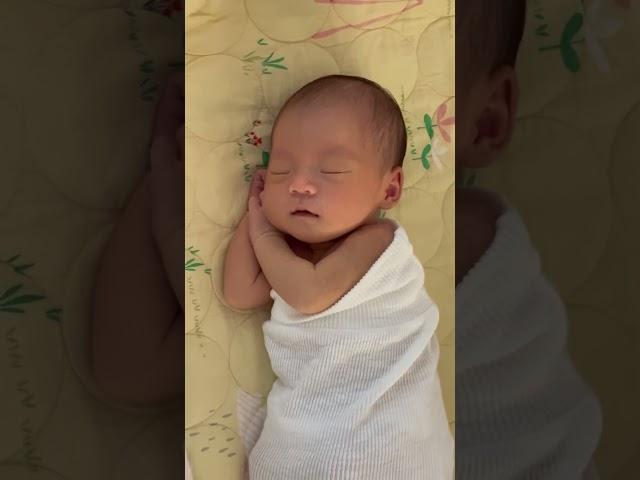 D+9 팔베개하고 자는 인생 2회차 #아기 #baby #생후9일