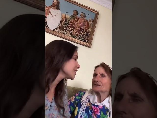 Grandma & Granddaughter Singing Money Heist theme song bella ciao ...