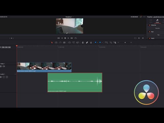 Davinci resolve 18  Seperate Audio From Video in The Timeline- (Link and Unlink)