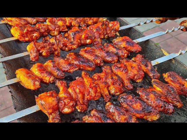 Шашлык из куриных крыльев на мангале  